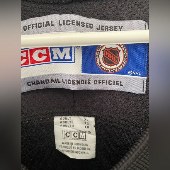 Pittsburgh Penguins Sidney Crosby Jersey - Picture 4 of 13